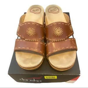 Dansko Sunny Veg Chestnut Sandals US 7.5 EU 38
